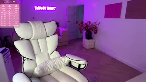 princessromyindy online show from August 16, 5:50 pm