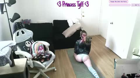 Tyff et Blast online show from May 31, 3:47 pm