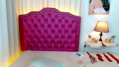 princessyanzy1 online show from August 13, 7:55 am