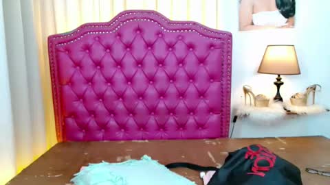 princessyanzy1 online show from August 16, 9:24 am