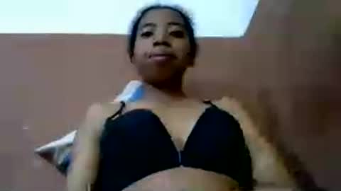 prisca880319 online show from August 10, 4:36 am