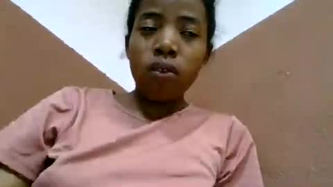 prisca880319 online show from August 13, 6:11 pm