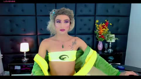 priscilarainbow online show from August 7, 8:25 am