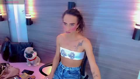 priscilarainbow online show from August 14, 8:23 pm