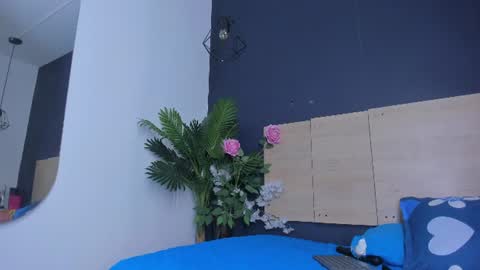 prisilarivas_ online show from August 9, 2:07 pm