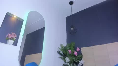prisilarivas_ online show from August 12, 11:45 am
