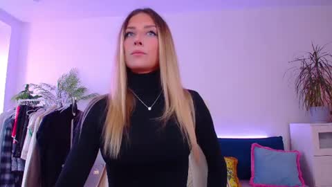 Nansy online show from June 18, 1:44 pm