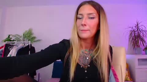 Nansy online show from June 20, 5:02 pm