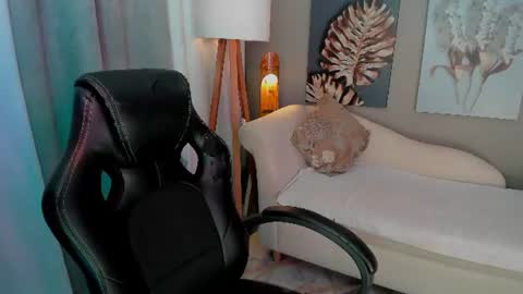 Priya Rose online show from August 11, 5:48 pm