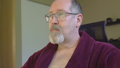 professor21255 online show from April 7, 12:21 pm