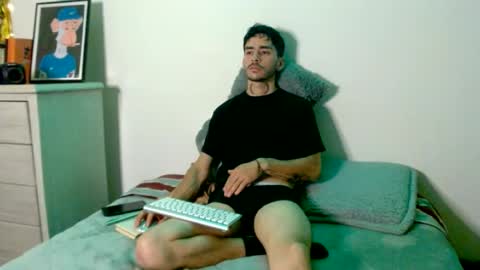 Prometeo95 online show from August 3, 4:08 am