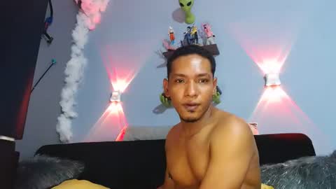 Grande y Gruesa online show from August 9, 1:39 am