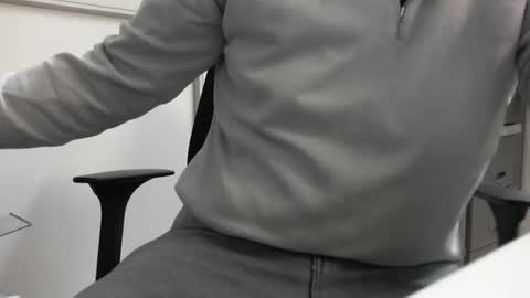 mature hairy guy online show from April 11, 3:34 pm
