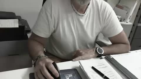 mature hairy guy online show from May 29, 9:45 am