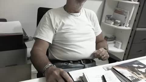mature hairy guy online show from August 28, 4:49 pm
