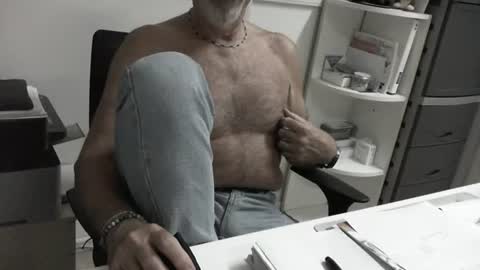 mature hairy guy online show from September 2, 4:31 pm
