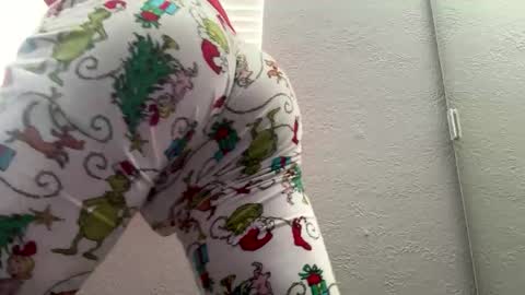 prtty2345 online show from March 22, 7:29 pm