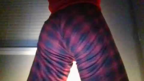 prtty2345 online show from March 31, 8:11 am