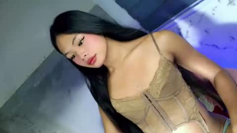 hi follow me its ALTHEA  online show from August 6, 10:31 pm