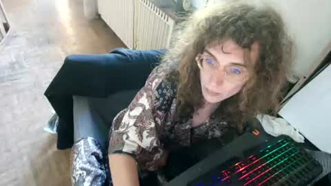 prxscillia_tx online show from August 10, 11:22 am