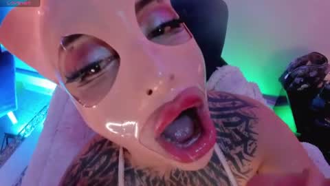 psycodoll online show from August 14, 12:58 am