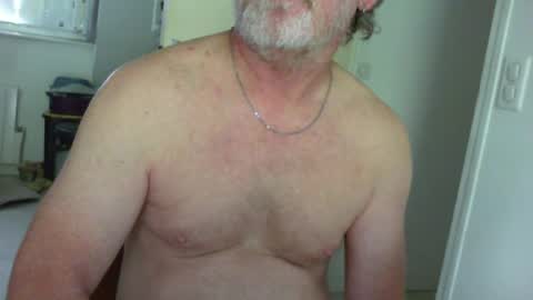 ptitrouquin online show from July 30, 7:37 am