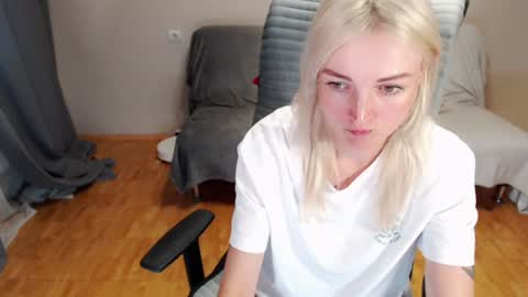 Polly online show from June 15, 1:53 pm