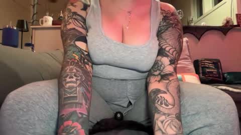 Pumpkin bunny online show from August 12, 1:41 am