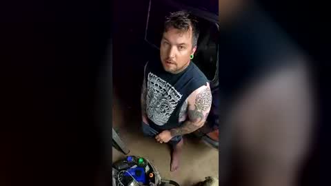 punkrock87denvo online show from July 2, 4:02 am