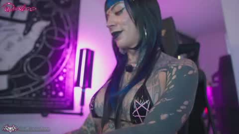 punkyfoxx online show from August 11, 4:31 pm