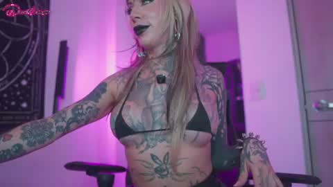 punkyfoxx online show from August 12, 1:13 pm