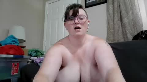 pupghostt online show from August 5, 2:15 pm