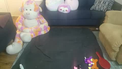 puppygirllovestobeg online show from August 7, 8:58 am
