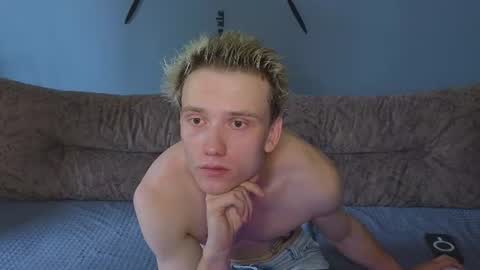 Jesse online show from August 8, 3:17 am