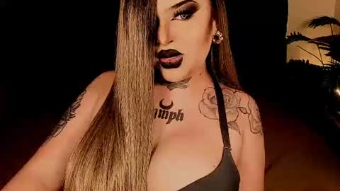 puquellas online show from July 28, 11:11 pm