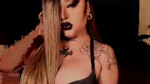 puquellas online show from August 1, 3:12 am