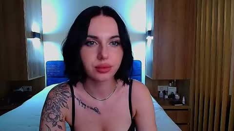 Julia online show from July 27, 5:18 pm