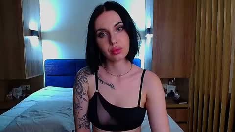 Julia online show from August 3, 7:32 pm
