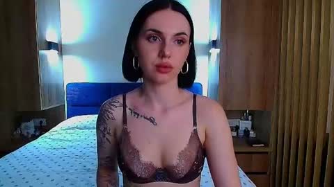 Julia online show from August 4, 3:31 pm
