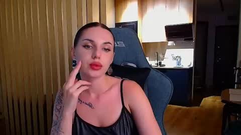 Julia online show from August 14, 4:10 pm