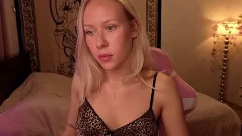 Megan online show from June 25, 3:37 pm