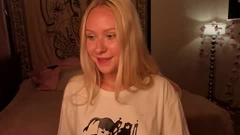 Megan online show from August 3, 2:57 pm
