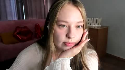 pureledy online show from August 11, 12:45 am