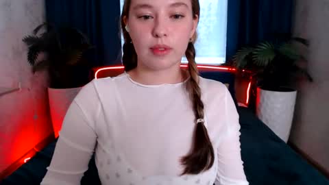 pureledy online show from August 15, 2:59 am