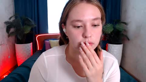 pureledy online show from August 15, 6:39 am