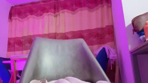 purepleasure25 online show from August 5, 10:41 pm