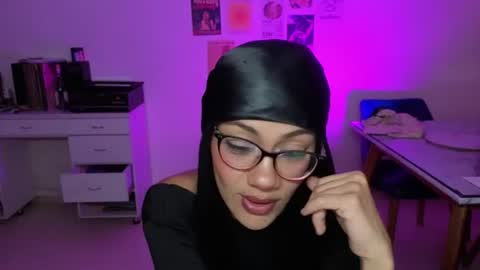 purepleasure25 online show from August 15, 7:12 am