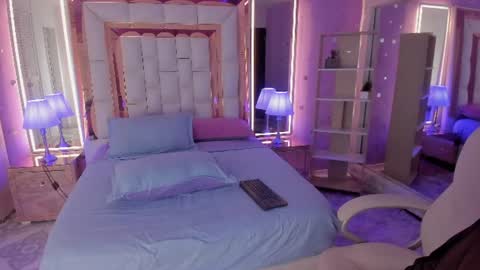 Experienced guys  online show from July 18, 8:21 pm