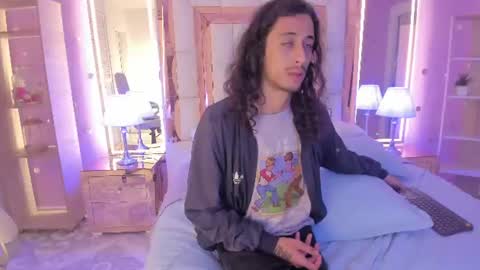 Experienced guys  online show from July 22, 12:57 am