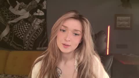 Bella online show from May 27, 2:13 am